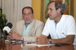 Moya y Crespo en rueda de prensa