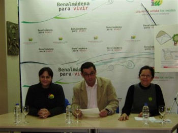 RPrensa_IU_Benalmadena_25-11-10 Elena Benítez, J. Luis centella y Elena Galán