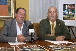 dia_municipio E. Moya y J. Nieto en rueda de prensa