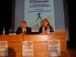 jornadas_violencia_genero_benalmadena Enrique Moya y Concha Cifrián inauguraron las Jornadas
