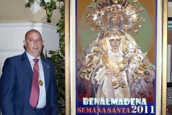 cartel_Nazareno El Hermano Mayor José Nieto junto al cartel