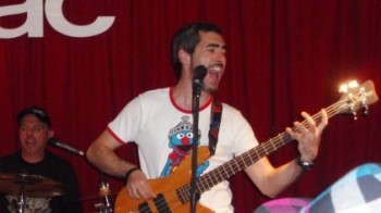 cucarachadandi Cucaracha Dandí en la presentación de su último disco en FNAC