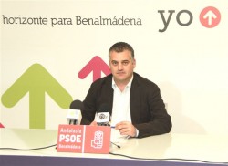 javier-carnero-psoe Carnero mostró su preocupación ante el riesgo de que pueda perderse 1,5 millones de euros procedentes del FOMIT para el bulevar Antonio Andrade