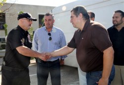 Carnero y Villazón felicitaron a los agentes