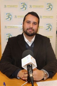 20111128_clubraqueta “Supondrán un mejor servicio para los usuarios de ambas instalaciones”