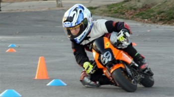 Aprendió a montar en moto antes que en bicicleta