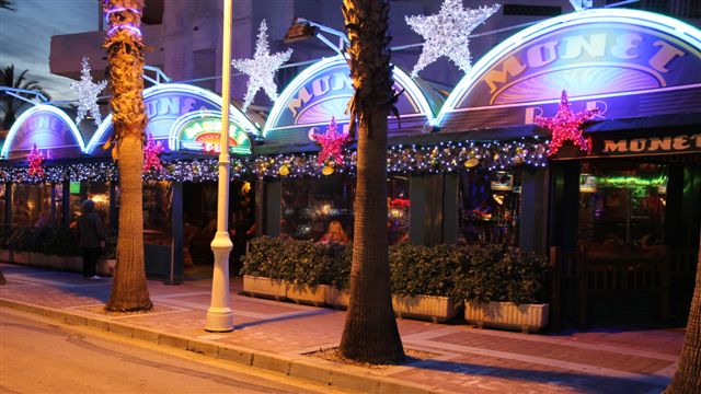 Los bares del puerto de Benalmádena vuelven a abrir este fin de semana tras  adecuar sus licencias – Guía de Benalmádena
