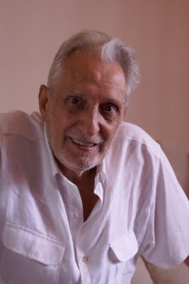 Benalmádena apoya al poeta Miguel Óscar Menassa para el Premio Nobel de  Literatura – Guía de Benalmádena